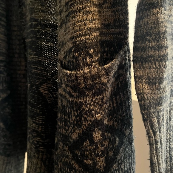 Black and green cardigan - Picture 4 of 6